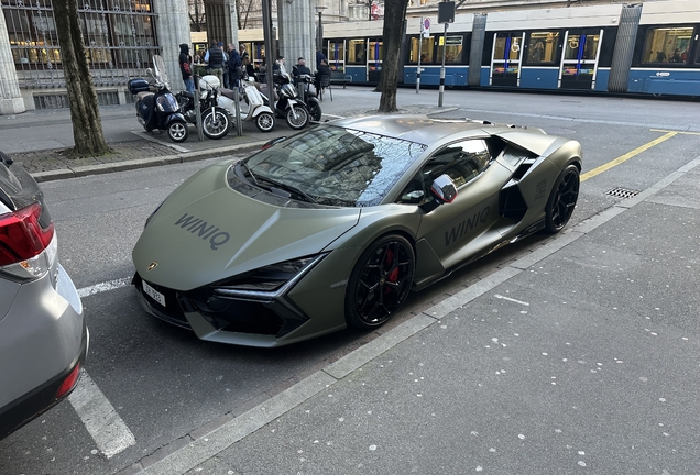 Lamborghini Revuelto