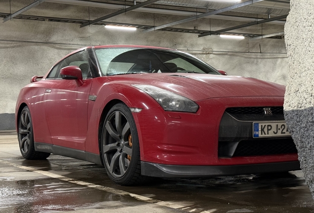Nissan GT-R