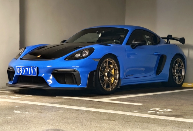 Porsche 718 Cayman GT4 RS Weissach Package