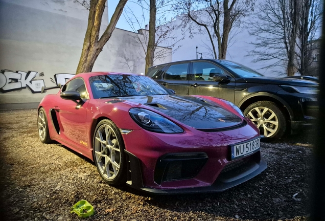 Porsche 718 Cayman GT4 RS Weissach Package
