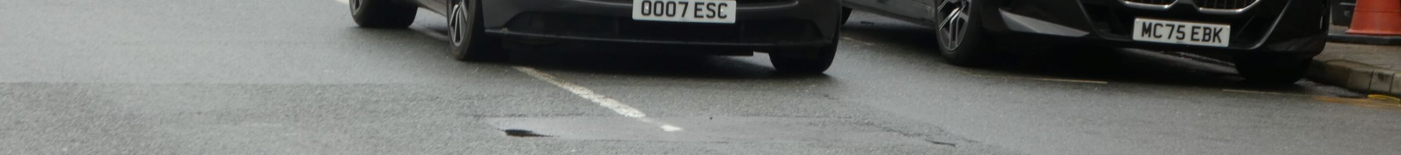 Aston Martin DB11 V8