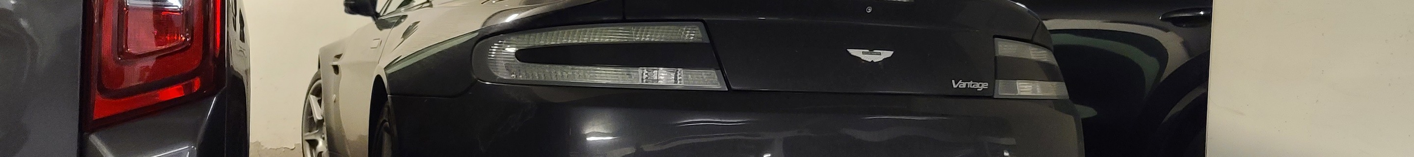 Aston Martin V8 Vantage