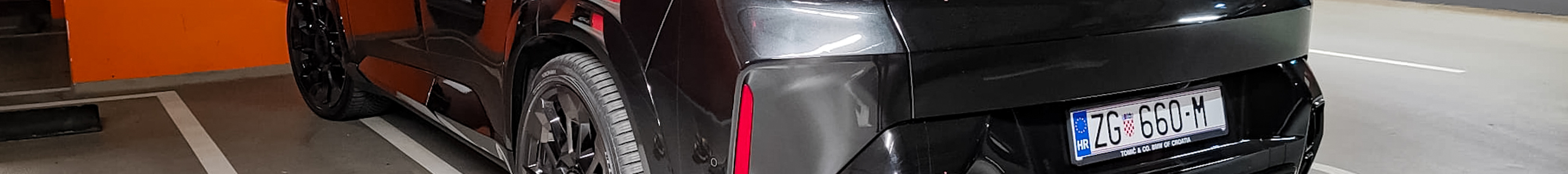 BMW XM G09
