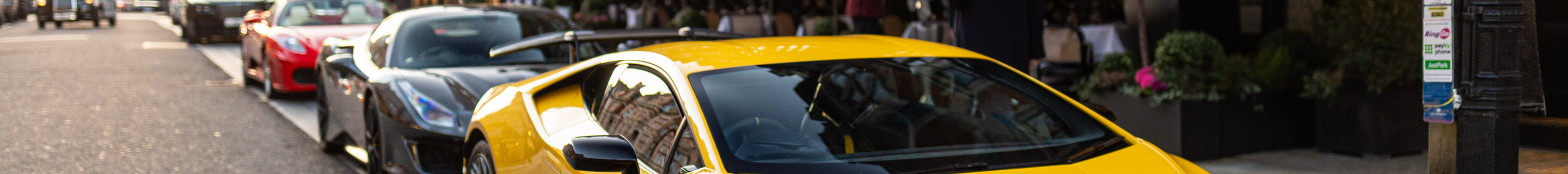 Lamborghini Huracán LP640-4 Performante