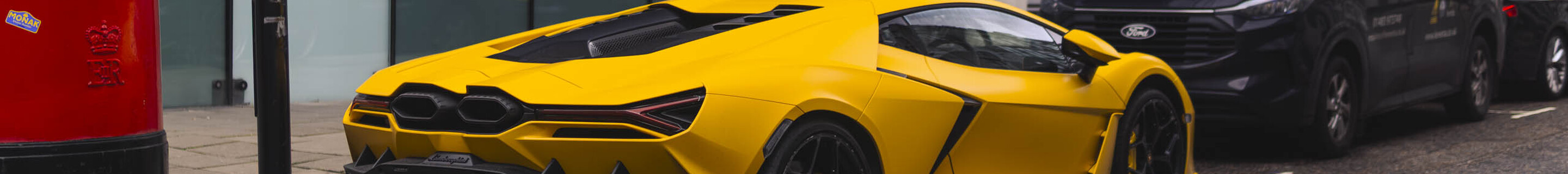 Lamborghini Revuelto