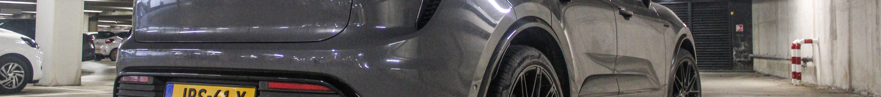 Porsche Macan EV Turbo
