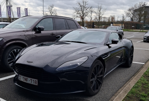 Aston Martin DB11 V8