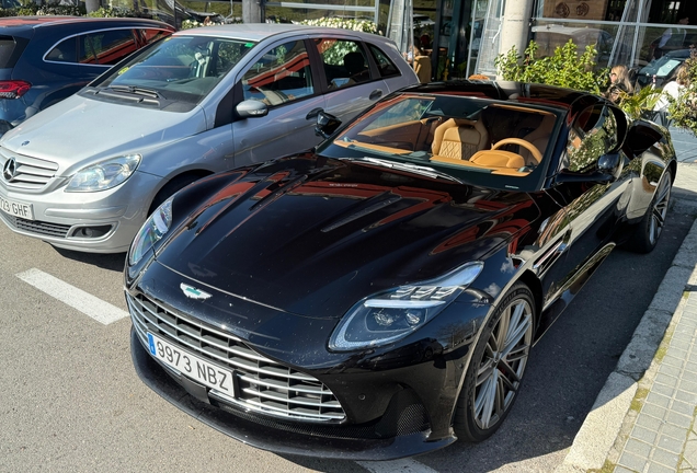 Aston Martin DB12