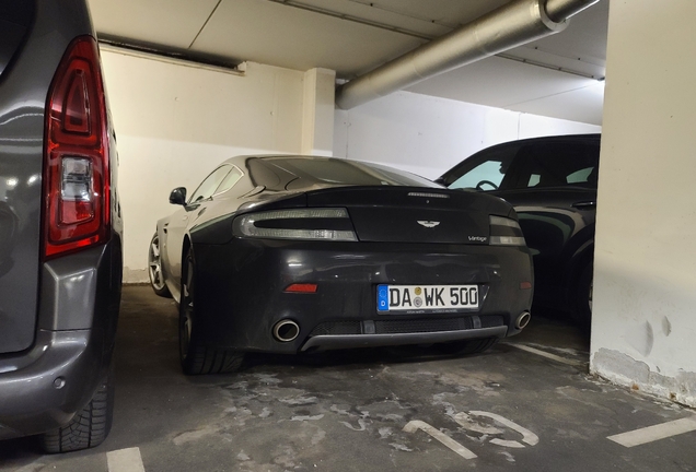 Aston Martin V8 Vantage