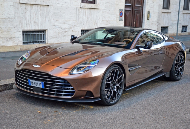 Aston Martin Vanquish 2025