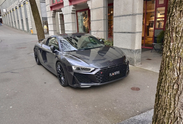 Audi R8 V10 Plus 2015