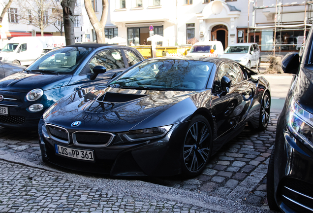 BMW i8