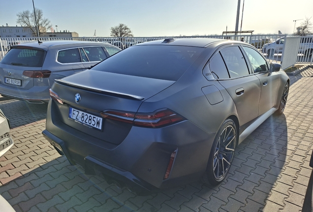 BMW M5 G90