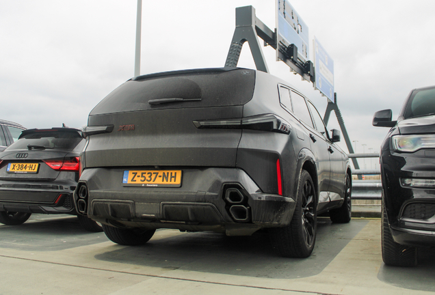 BMW XM G09 Label Red