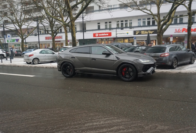 Lamborghini Urus Performante