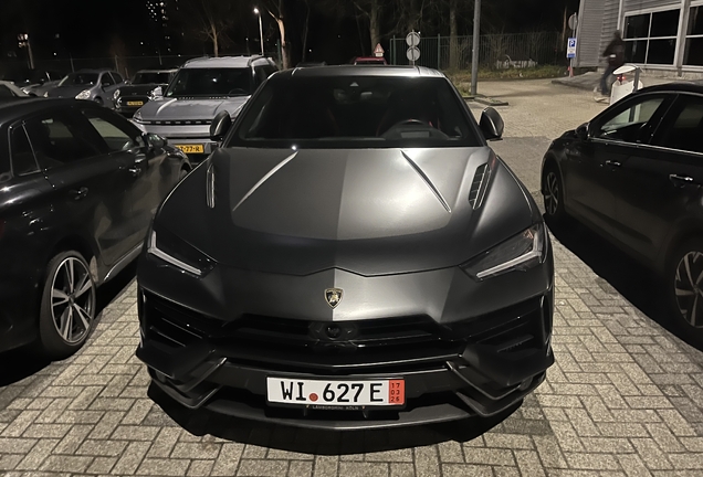 Lamborghini Urus Performante