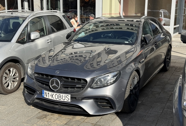Mercedes-AMG E 63 S W213