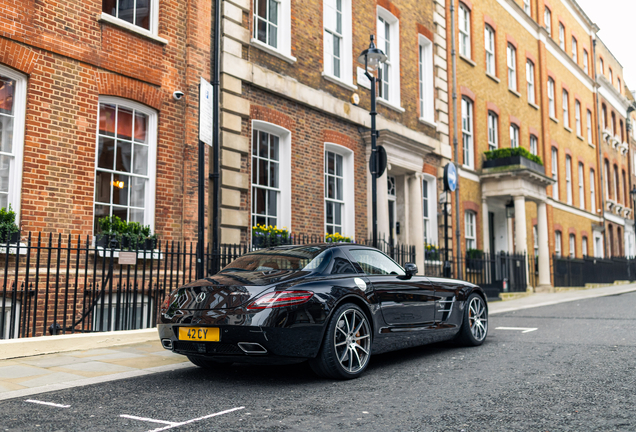 Mercedes-Benz SLS AMG