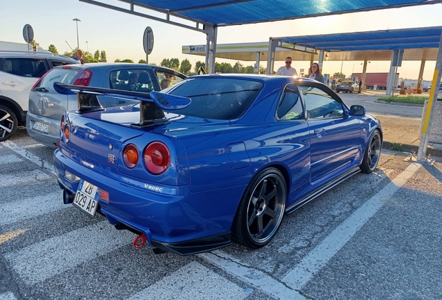 Nissan Skyline R34 GT-R V-Spec II