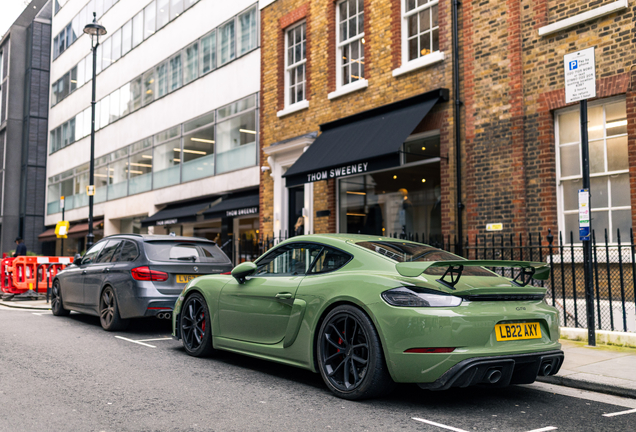 Porsche 718 Cayman GT4