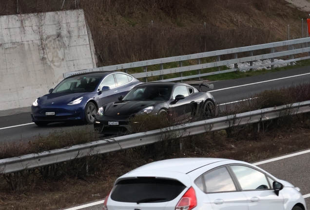 Porsche 718 Cayman GT4 RS