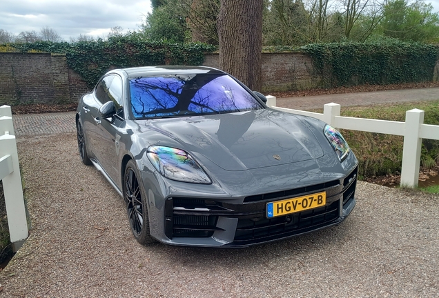 Porsche 972 Panamera Turbo S E-Hybrid
