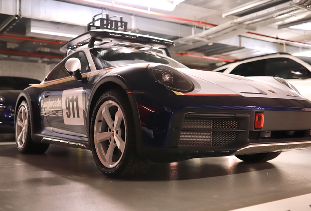 Porsche 992 Dakar