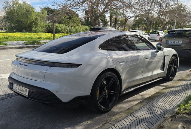 Porsche Taycan Turbo
