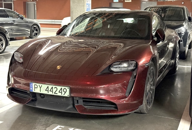Porsche Taycan Turbo
