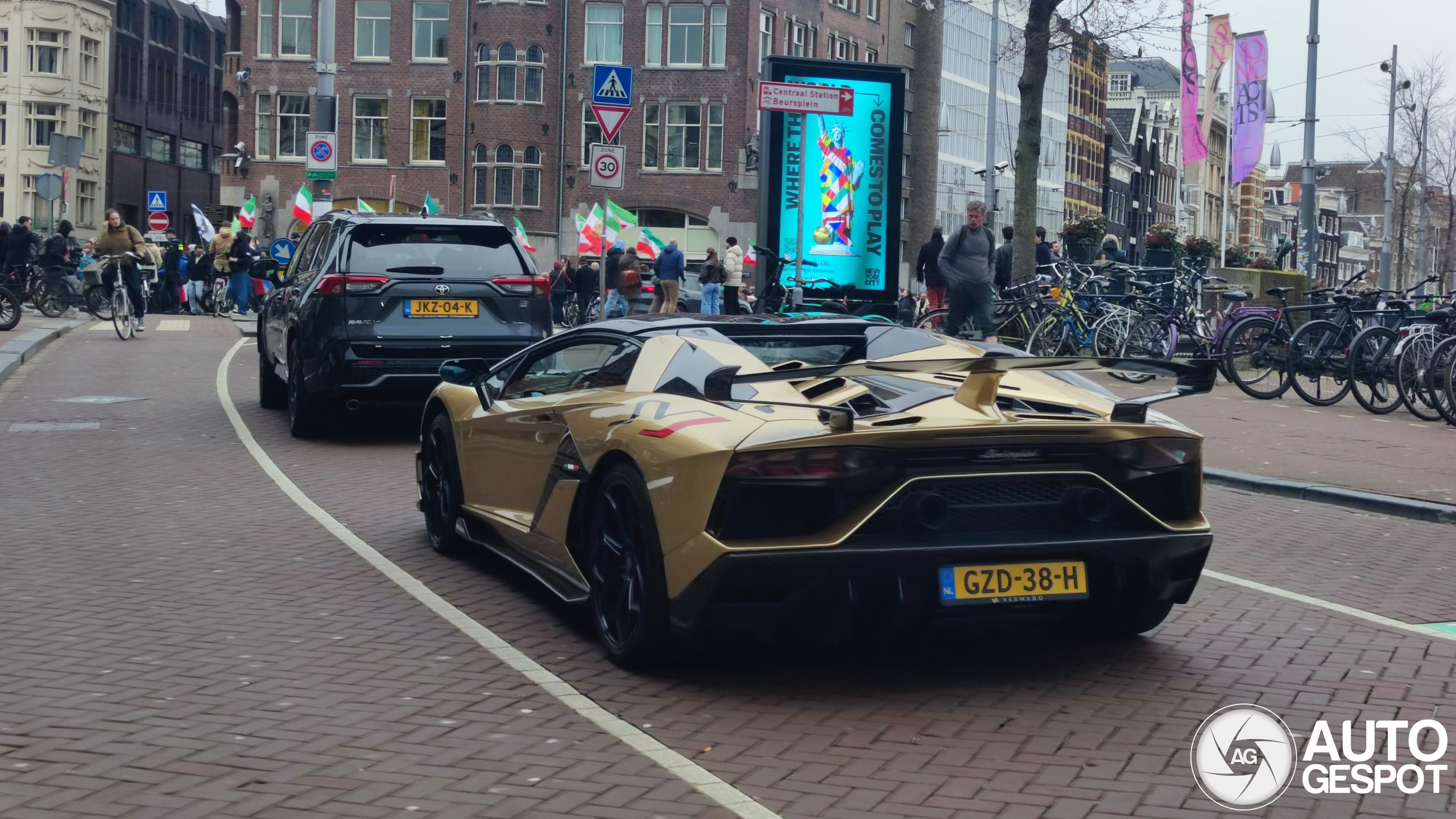 Van de wasbox naar de protestmars: Deze SVJ kon nergens ontsnappen