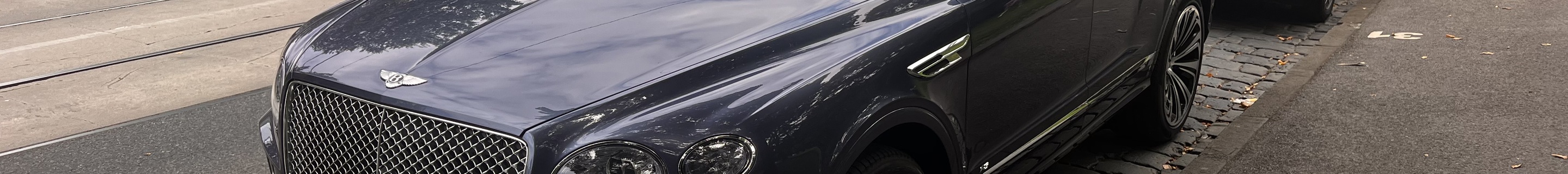 Bentley Bentayga V8 2021