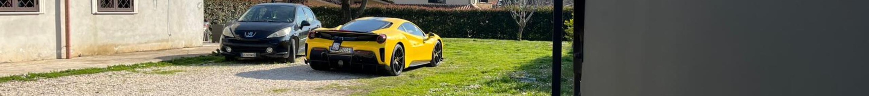 Ferrari 488 Pista