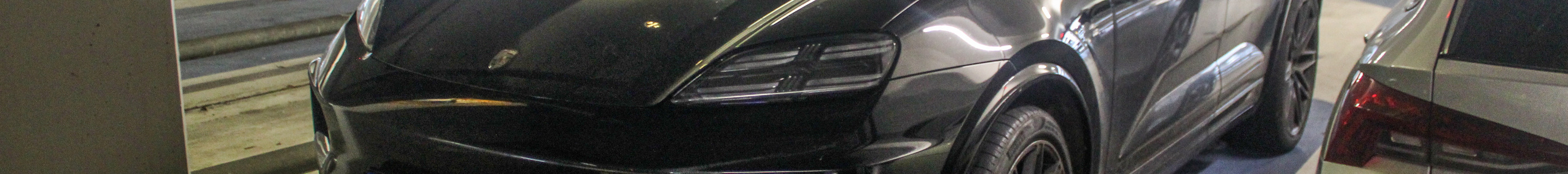 Porsche Macan EV Turbo