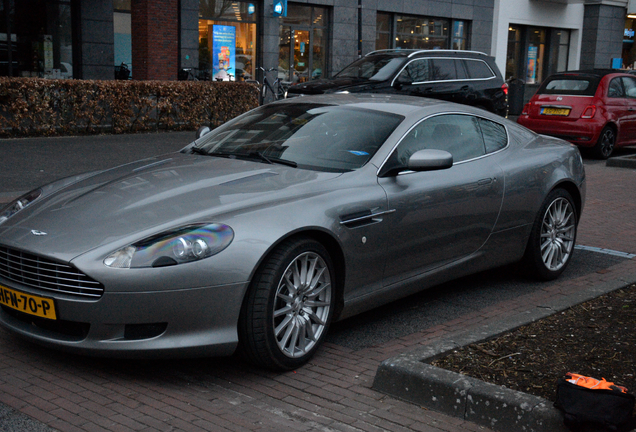 Aston Martin DB9