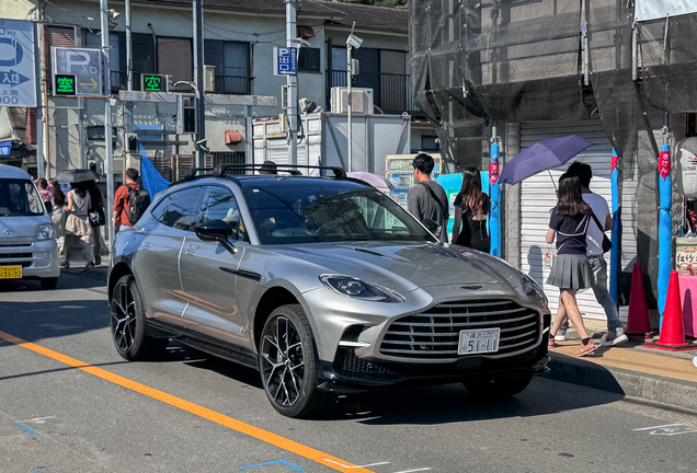 Aston Martin DBX707