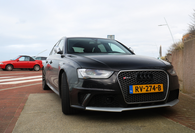 Audi RS4 Avant B8