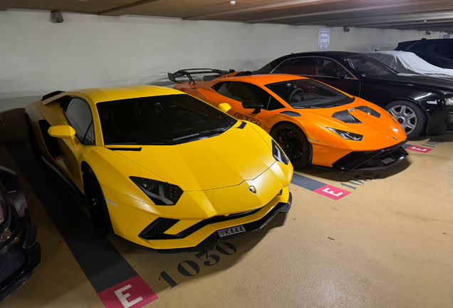 Lamborghini Aventador S LP740-4