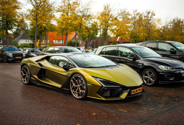 Lamborghini Revuelto