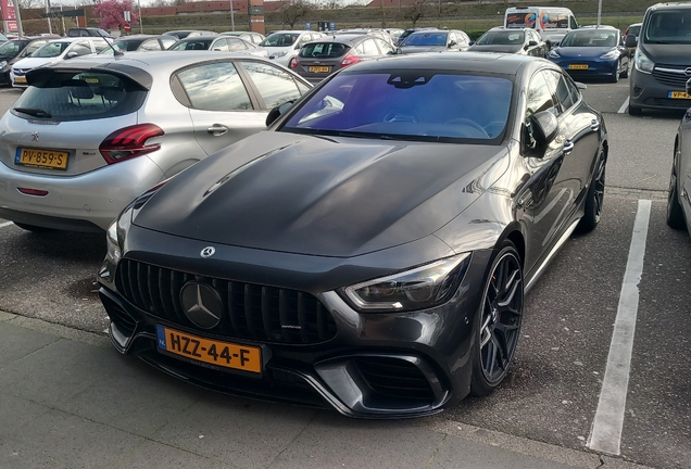 Mercedes-AMG GT 63 S X290
