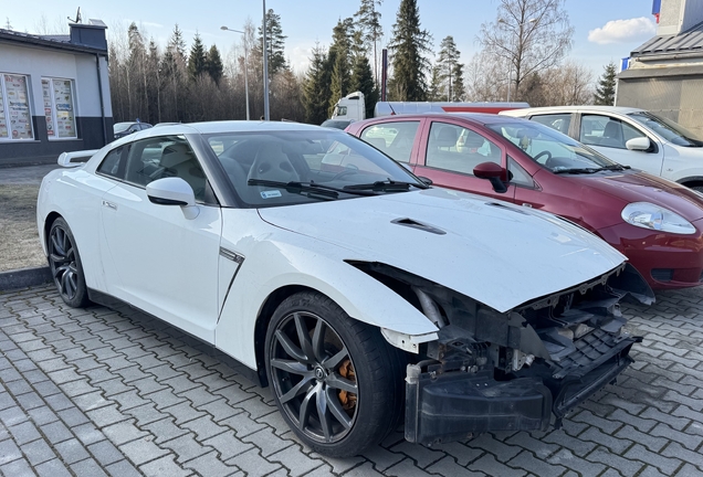 Nissan GT-R