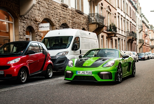 Porsche 718 Spyder RS Weissach Package
