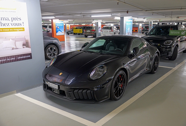 Porsche 992 Carrera 4 GTS MkII