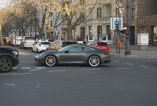 Porsche 992 Carrera 4S MkI