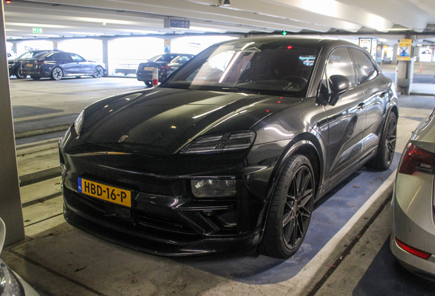 Porsche Macan EV Turbo