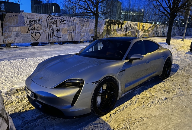 Porsche Taycan Turbo