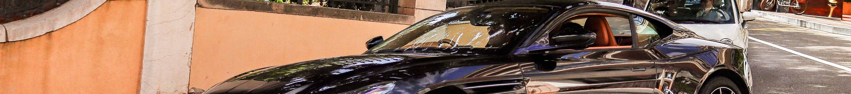 Aston Martin DB11 V8