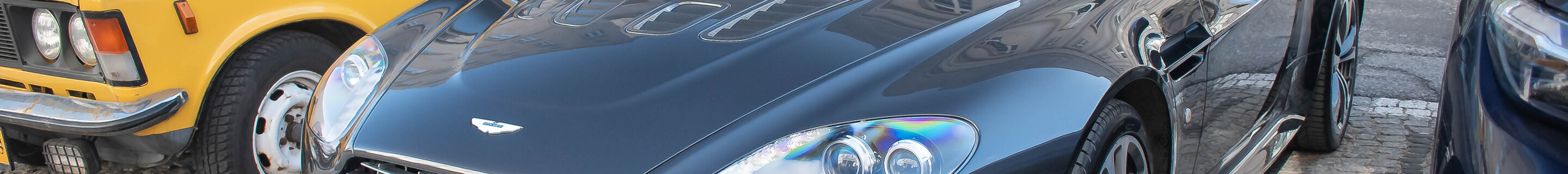 Aston Martin V12 Vantage