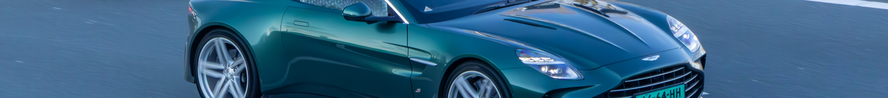 Aston Martin Vantage S Roadster 2026