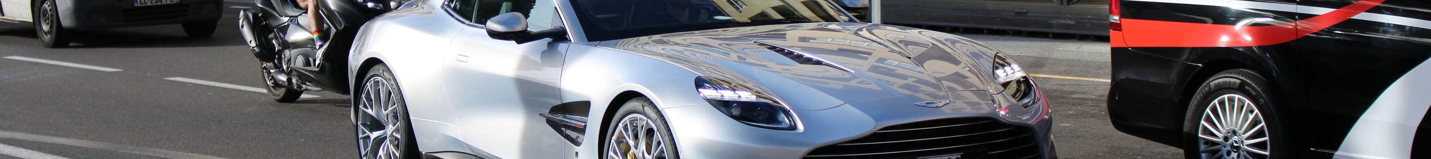 Aston Martin Vanquish 2025