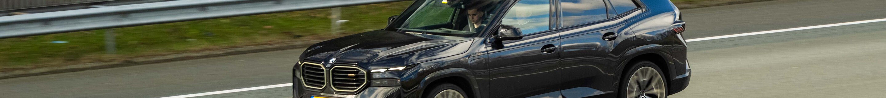 BMW XM G09